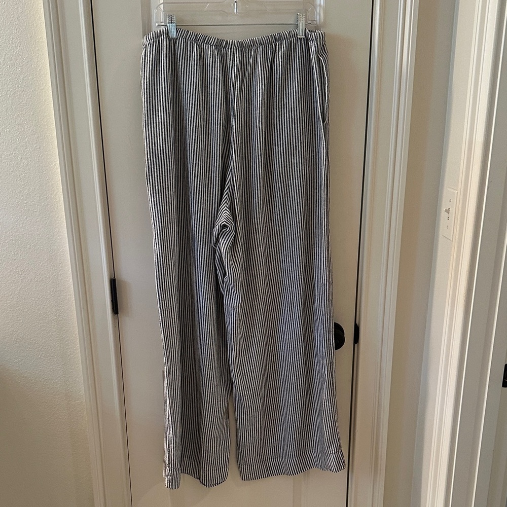 Wide-Leg Drawstring Stripe Pants - Gray/White - Picture 4 of 4